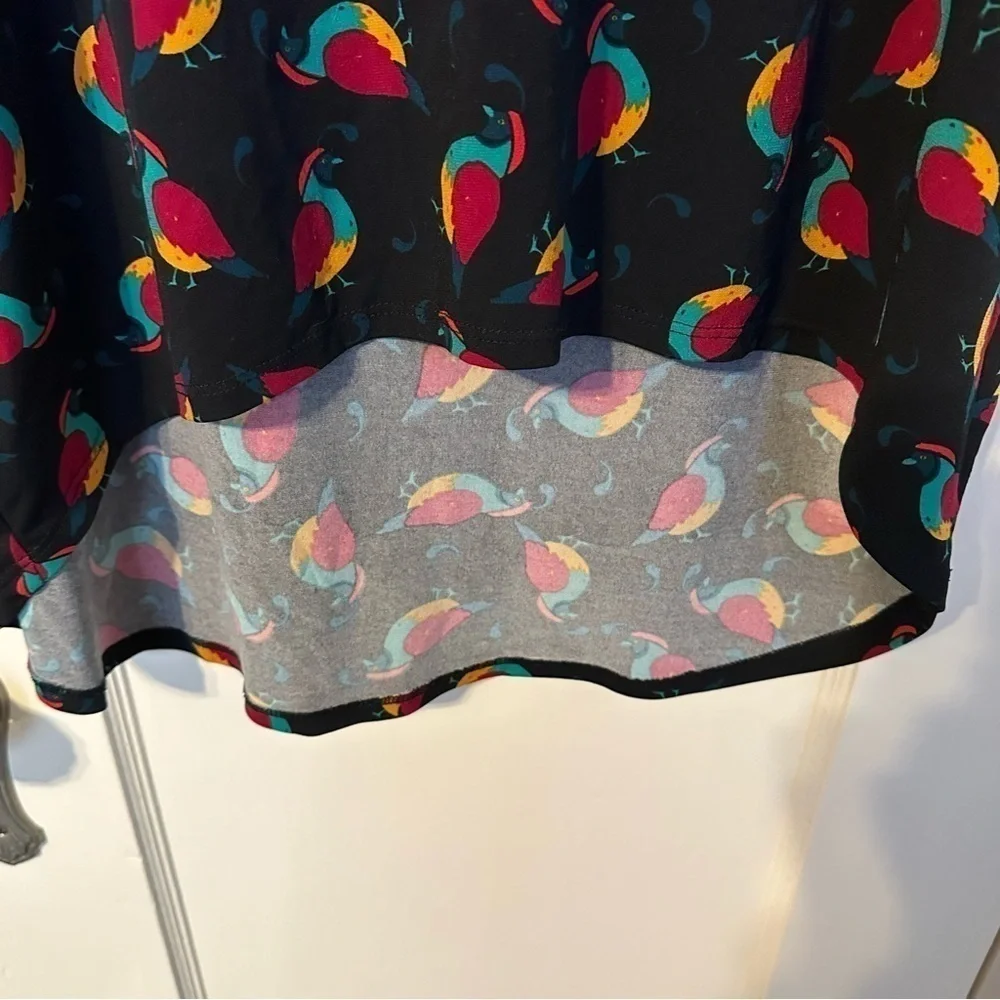 Lularoe Irma Tunic Top Quail Rainbow Bird Size M